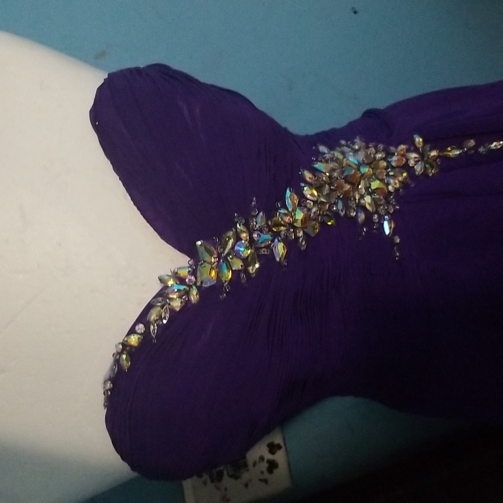 Gigi's prom dress